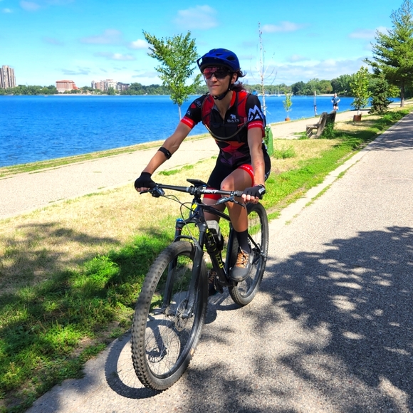 Mohawk Fashion Consultant - Picture 1 of 1